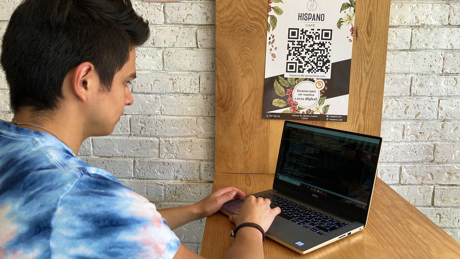 Using Qarta Online menu